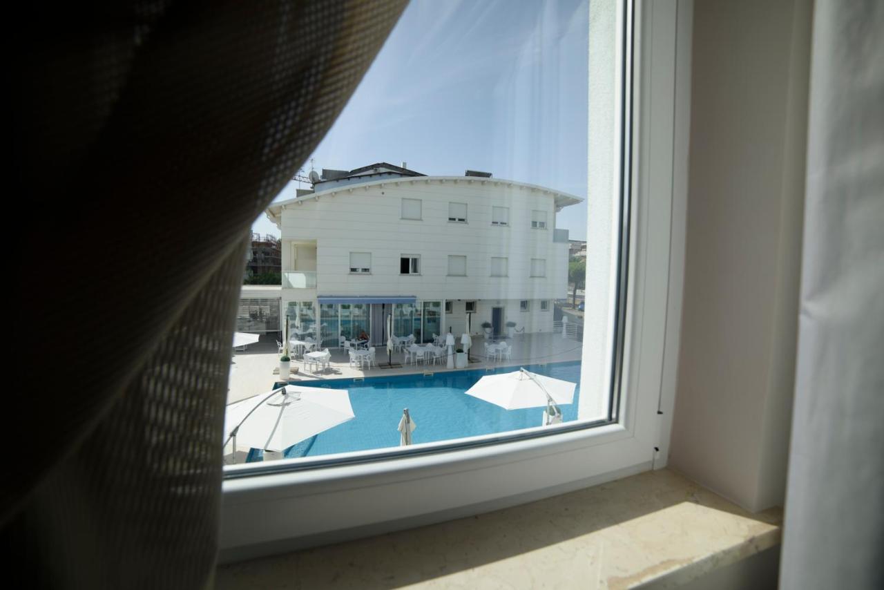 Case Vacanze Blue Bay Resort Roseto Degli Abruzzi Dış mekan fotoğraf