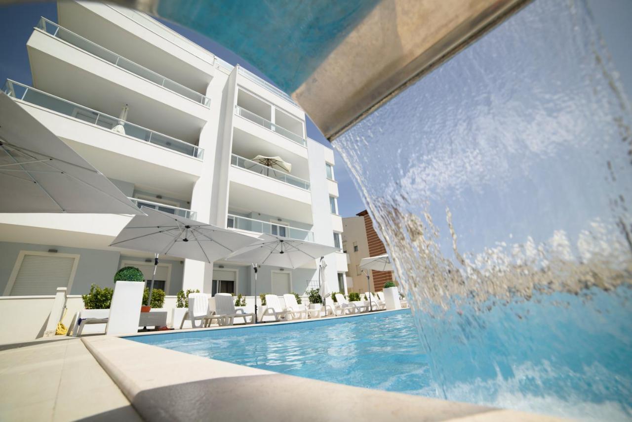 Case Vacanze Blue Bay Resort Roseto Degli Abruzzi Dış mekan fotoğraf