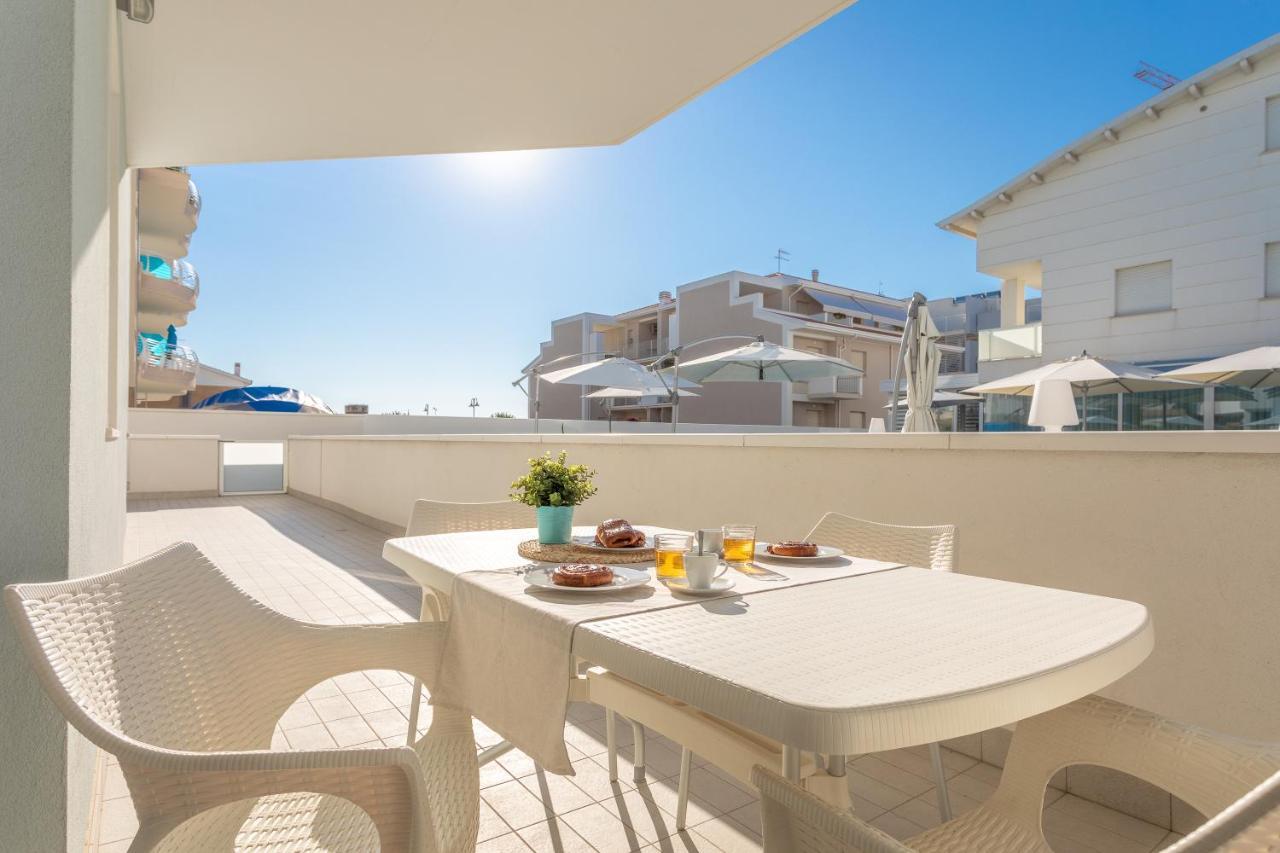 Case Vacanze Blue Bay Resort Roseto Degli Abruzzi Dış mekan fotoğraf