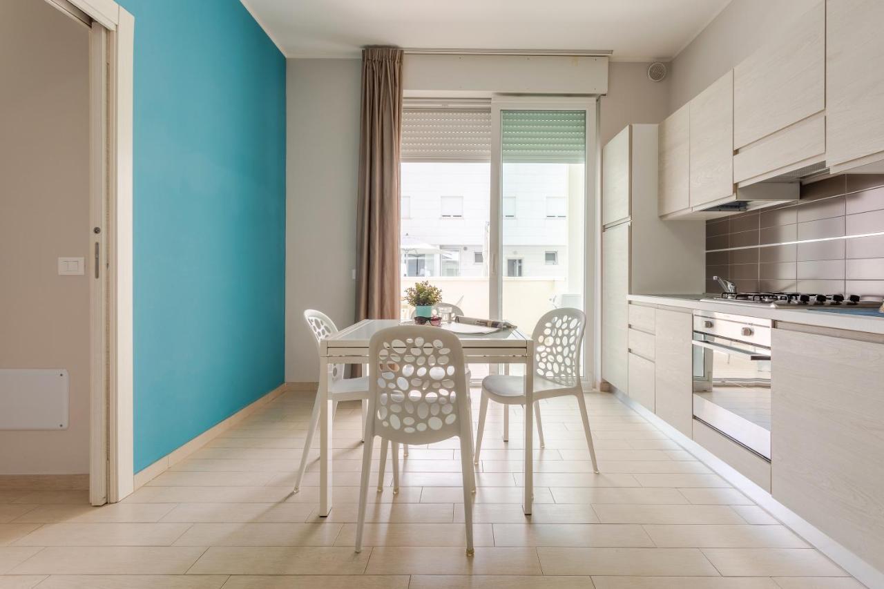 Case Vacanze Blue Bay Resort Roseto Degli Abruzzi Dış mekan fotoğraf