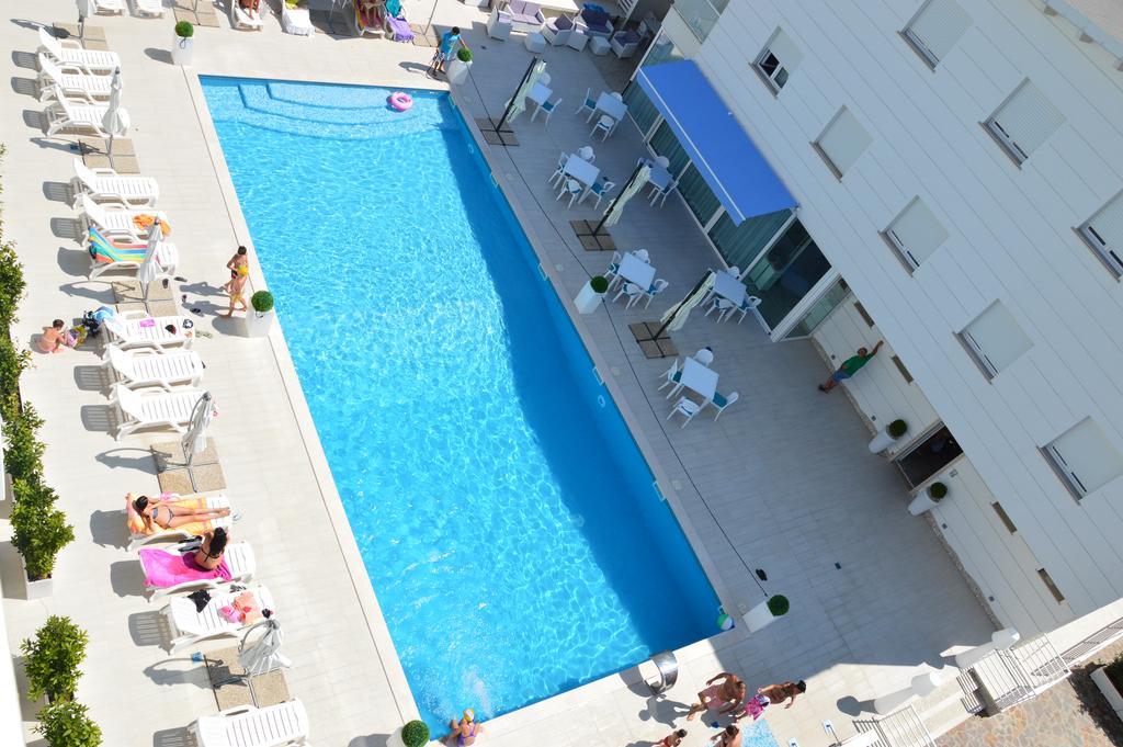 Case Vacanze Blue Bay Resort Roseto Degli Abruzzi Dış mekan fotoğraf