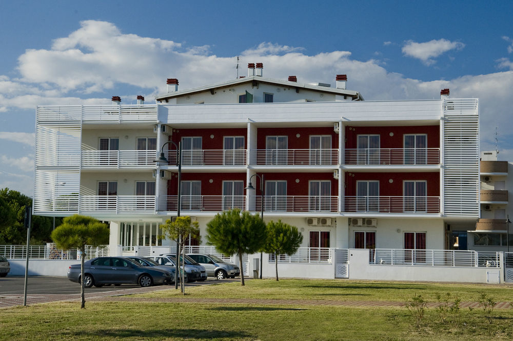 Case Vacanze Blue Bay Resort Roseto Degli Abruzzi Dış mekan fotoğraf