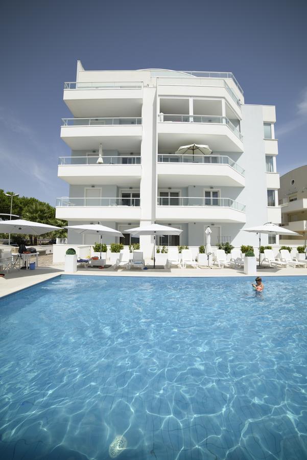 Case Vacanze Blue Bay Resort Roseto Degli Abruzzi Dış mekan fotoğraf